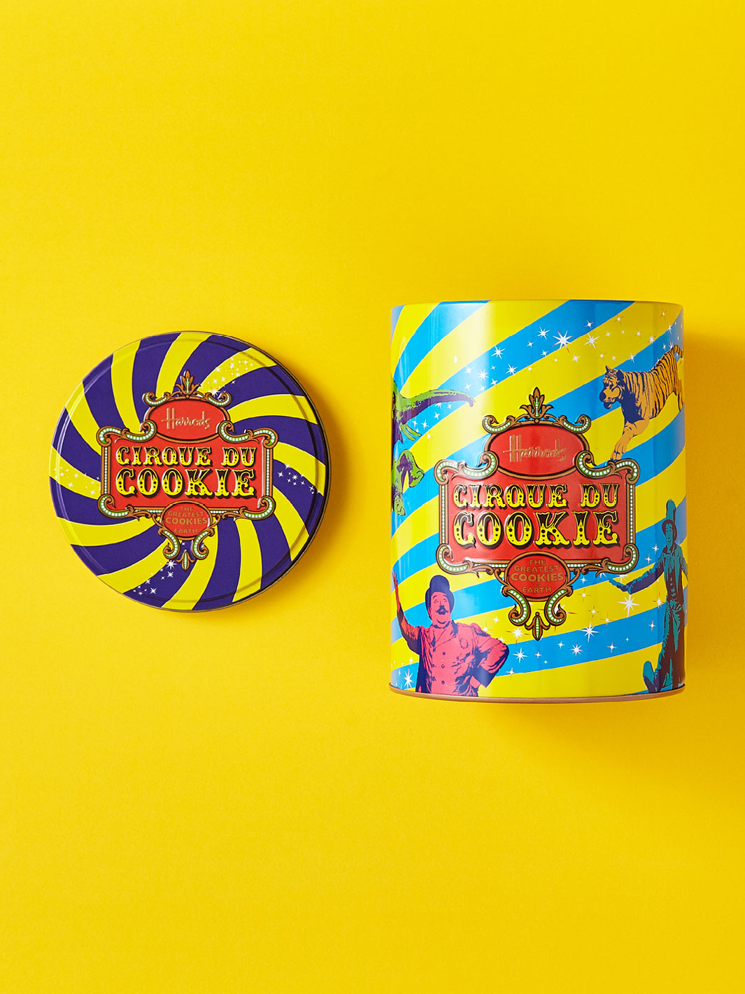Une boîte personnalisée pour les cookies de chez Harrods.