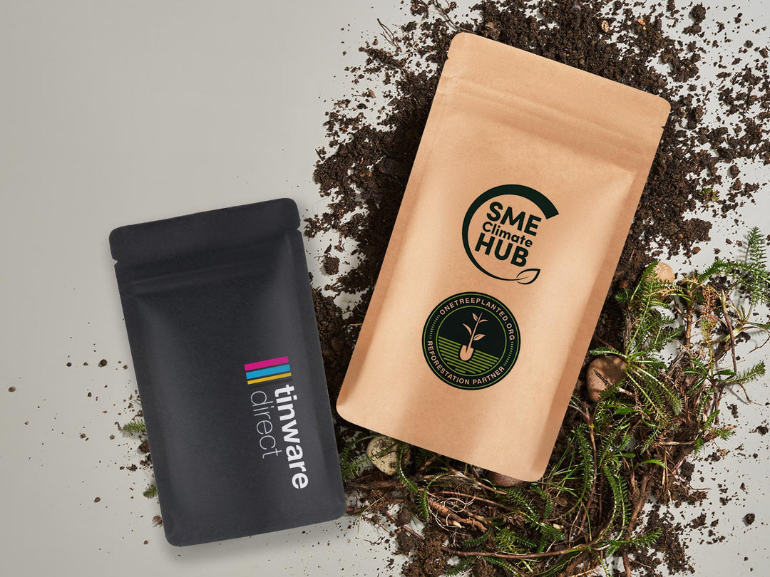 Sachets compostables marron et noirs