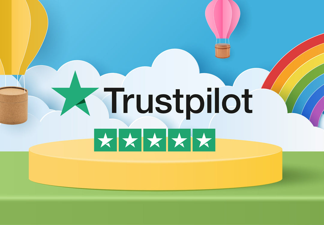 Une image montrant cinq étoiles pour Tinware Direct sur Trustpilot sur un fond de boîtes livrées sur des ballons.