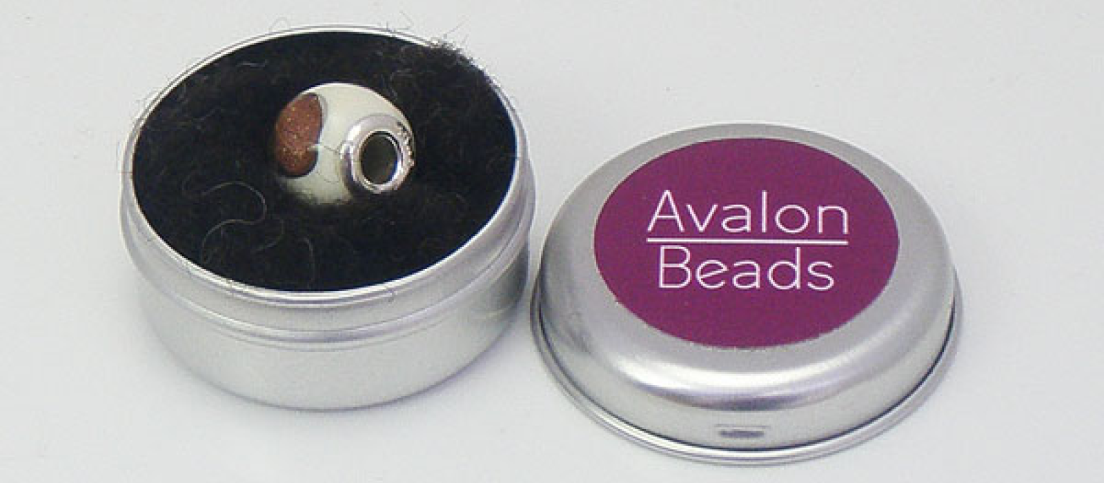 Boîte métallique ronde « Avalon Beads »