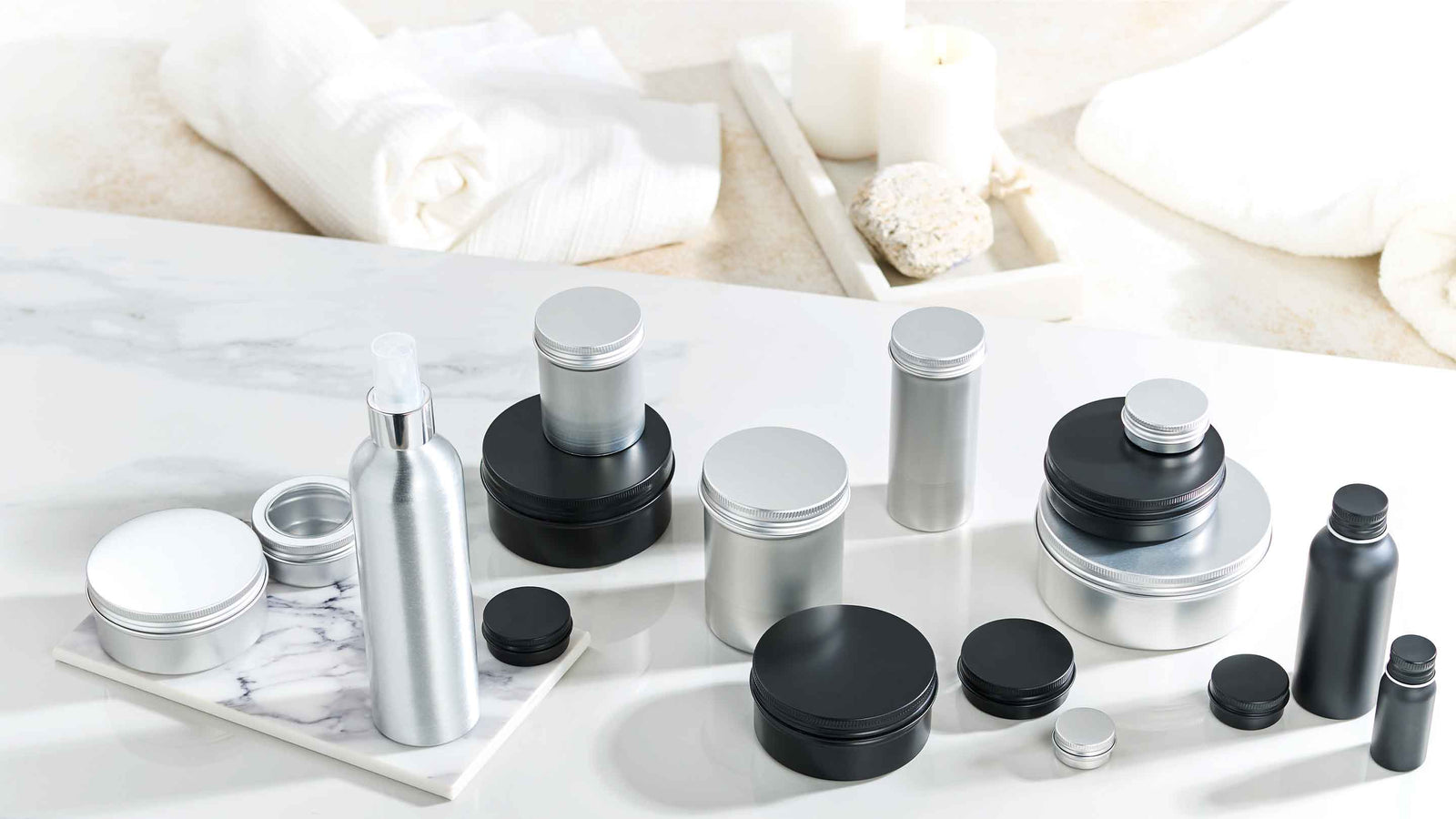 Sélection d'emballages cosmétiques en boîte