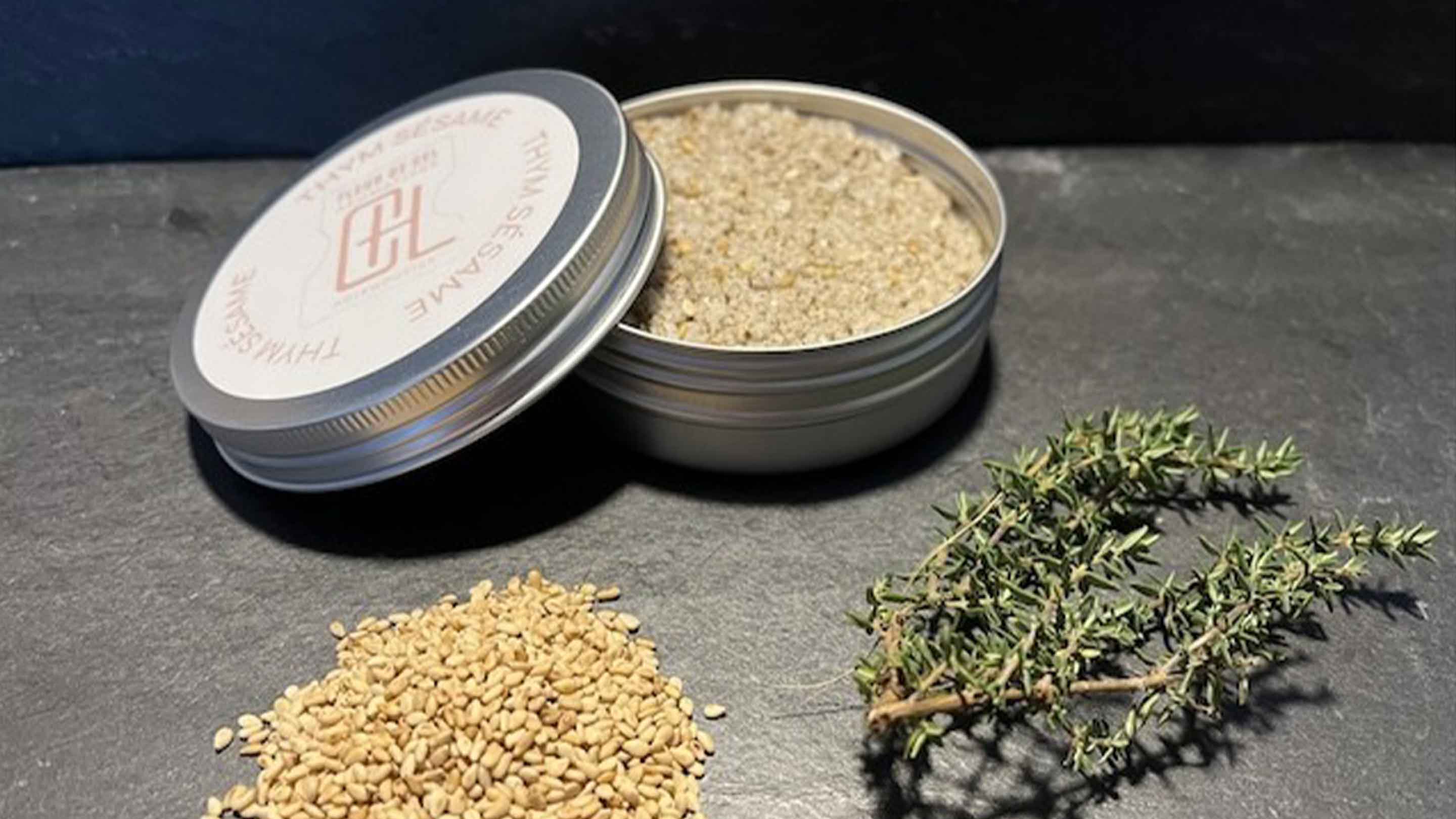 Emballage en aluminium utilisé pour le conditionnement des herbes et des épices