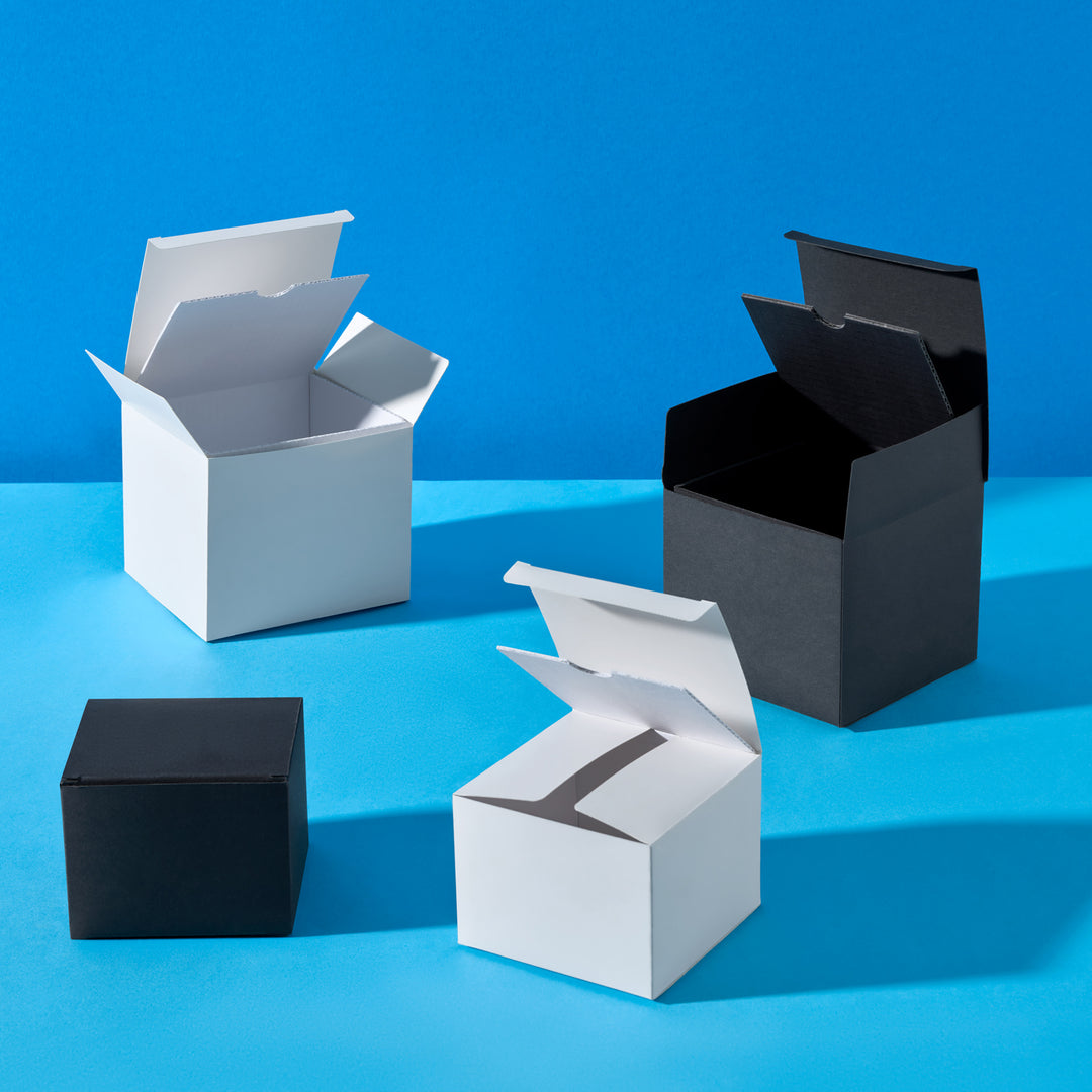 Boîtes Cadeaux de Luxe Pliables en Noir & Blanc